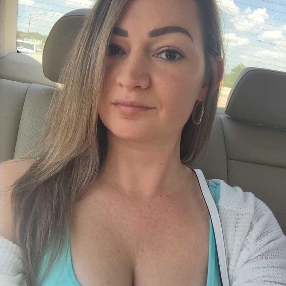 Meet your Posher, Felicia